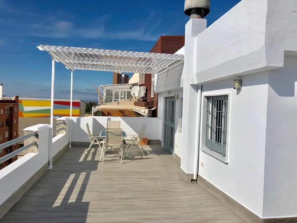 Apartamento Luxury Attics Avenida Italia Parking Incluido Huelva Exterior foto